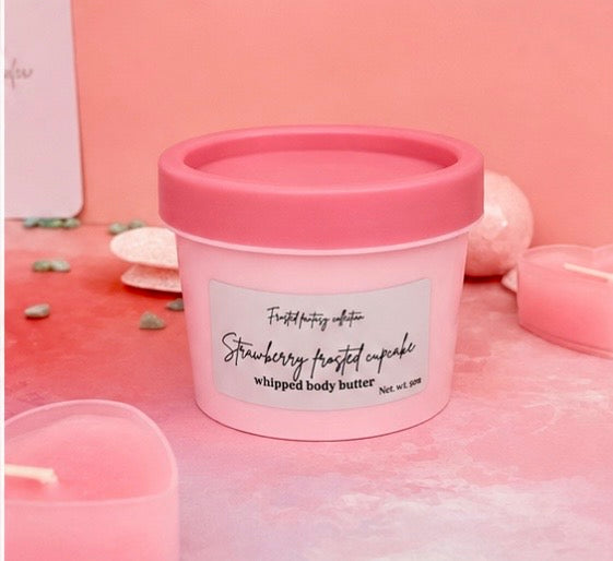 Strawberry frosted cupcake (frosted fantasy collection)