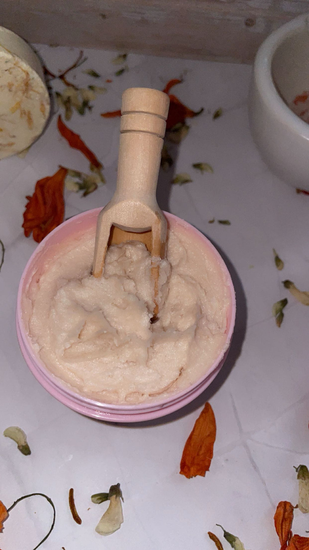 Cozy crumble body scrub